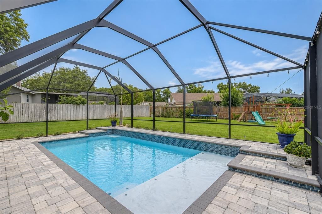 For Sale: $550,000 (3 beds, 2 baths, 1792 Square Feet)