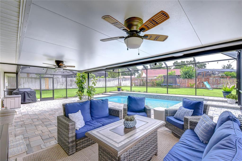 For Sale: $550,000 (3 beds, 2 baths, 1792 Square Feet)