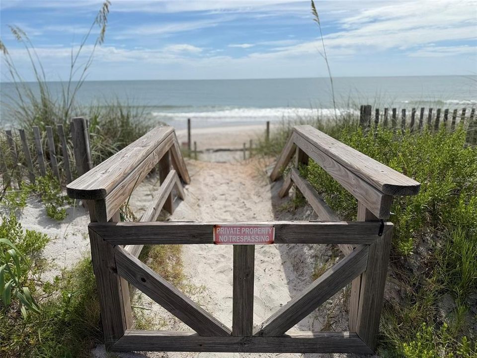 For Sale: $30,000 (0.05 acres)
