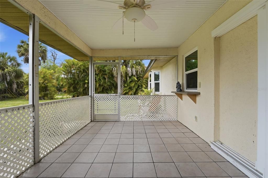 En Venta: $244,900 (3 camas, 2 baños, 1315 Pies cuadrados)
