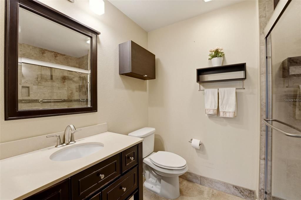 En Venta: $244,900 (3 camas, 2 baños, 1315 Pies cuadrados)