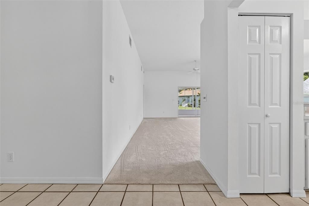 En Venta: $225,000 (2 camas, 2 baños, 1348 Pies cuadrados)