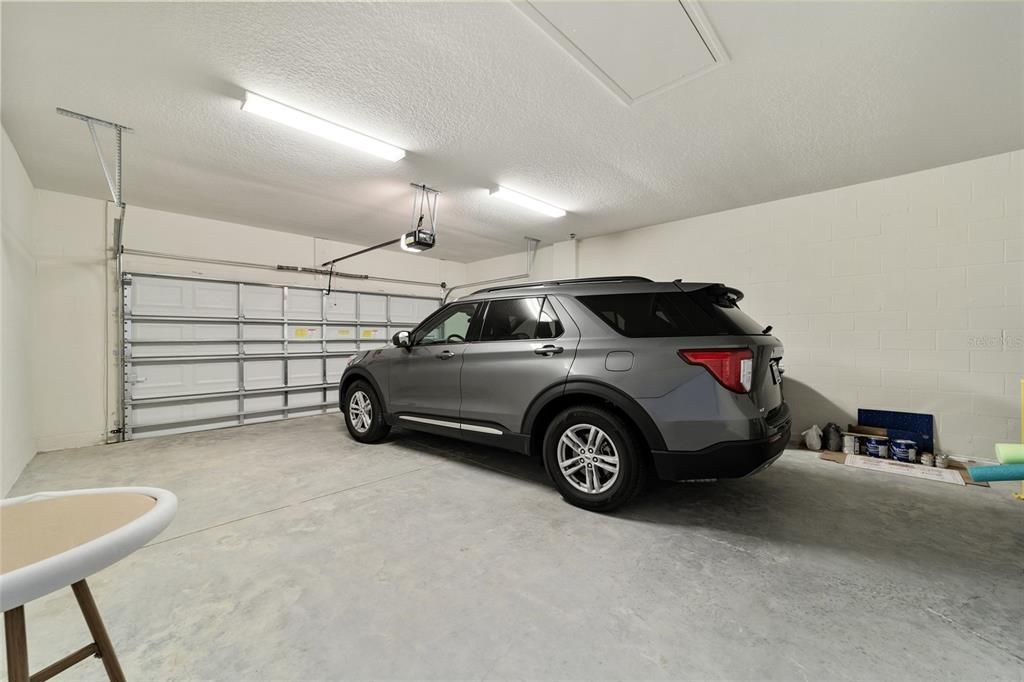 For Sale: $309,250 (3 beds, 2 baths, 1587 Square Feet)