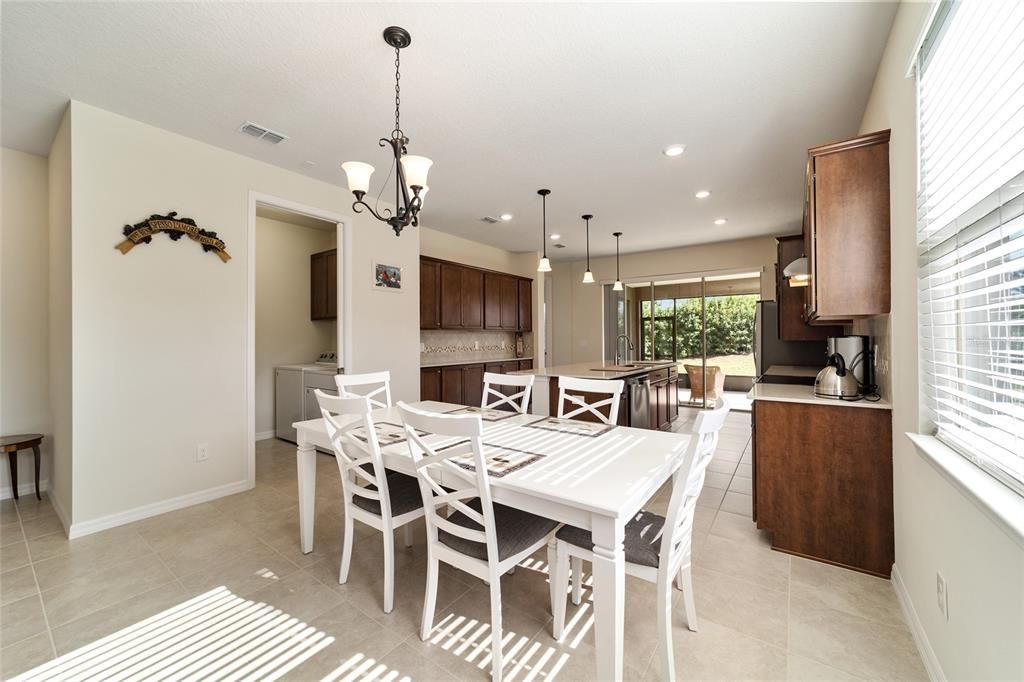 For Sale: $309,250 (3 beds, 2 baths, 1587 Square Feet)