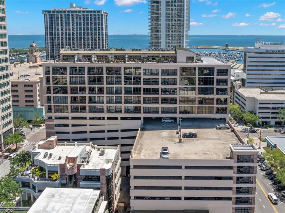 For Rent: $3,500 (1 beds, 1 baths, 1026 Square Feet)