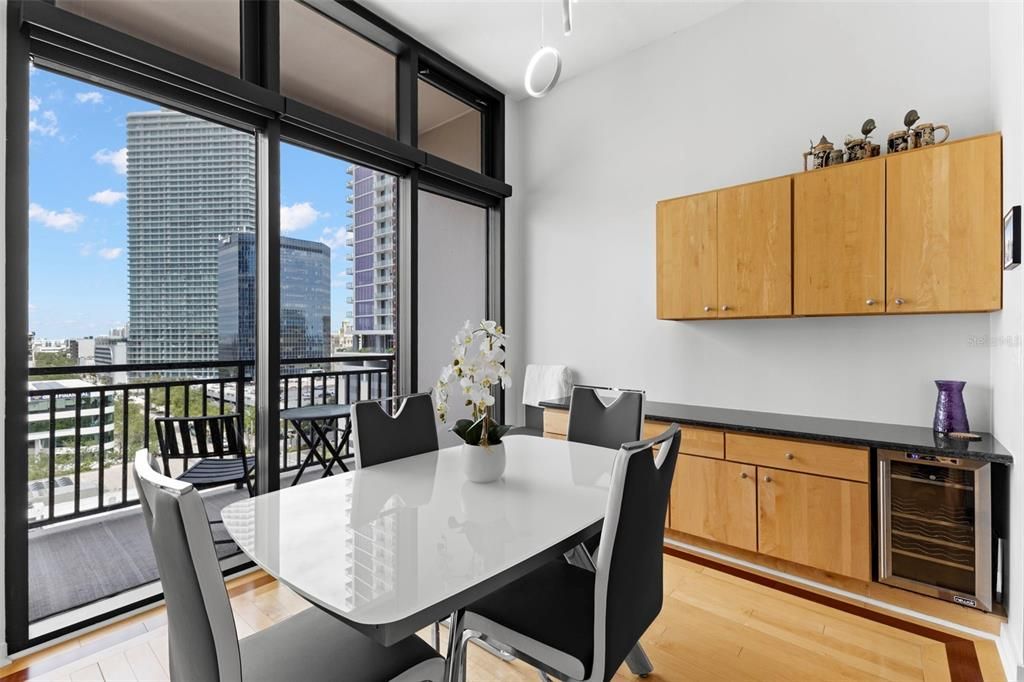 For Rent: $3,500 (1 beds, 1 baths, 1026 Square Feet)
