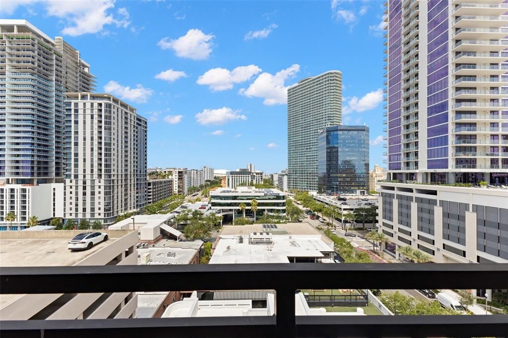 For Rent: $3,500 (1 beds, 1 baths, 1026 Square Feet)