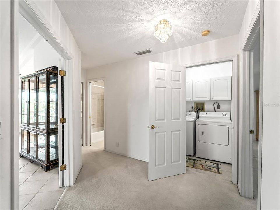 For Sale: $420,000 (3 beds, 3 baths, 1295 Square Feet)