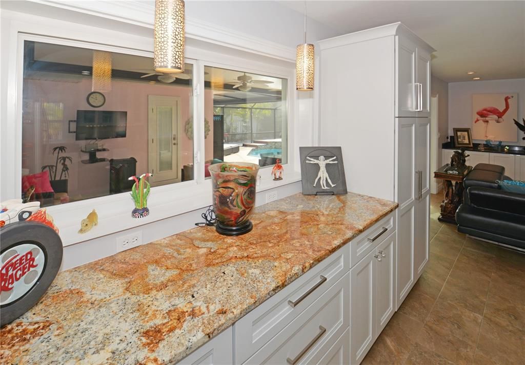 В аренду: $4,500 (3 спален, 2 ванн, 2324 Квадратных фут)