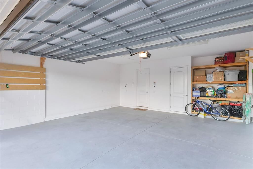 В аренду: $2,300 (2 спален, 2 ванн, 1624 Квадратных фут)