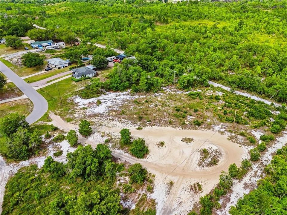 На продажу: $37,000 (0.67 acres)