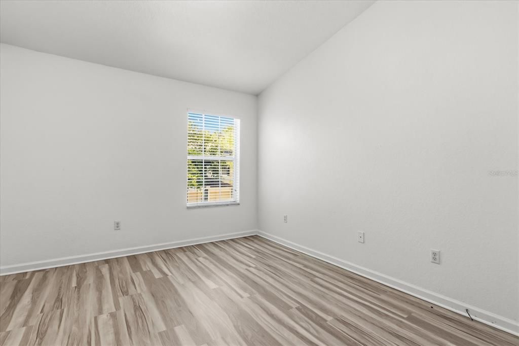 For Rent: $2,150 (3 beds, 2 baths, 1687 Square Feet)