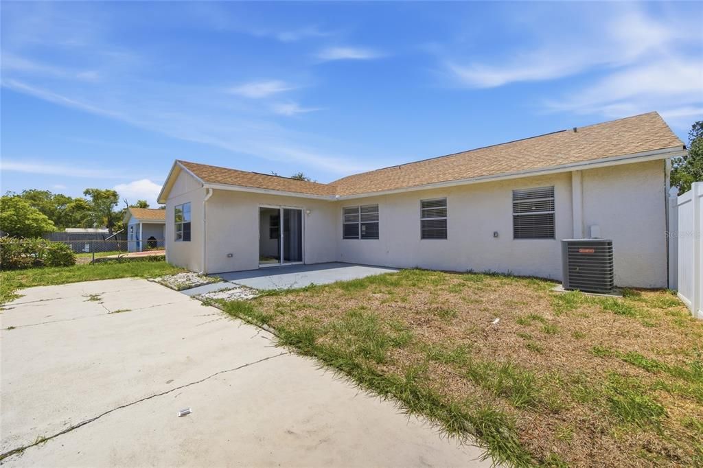 For Sale: $289,900 (3 beds, 2 baths, 1478 Square Feet)