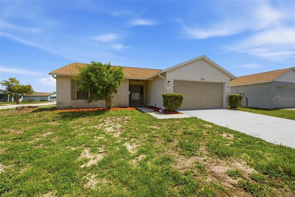 For Sale: $289,900 (3 beds, 2 baths, 1478 Square Feet)