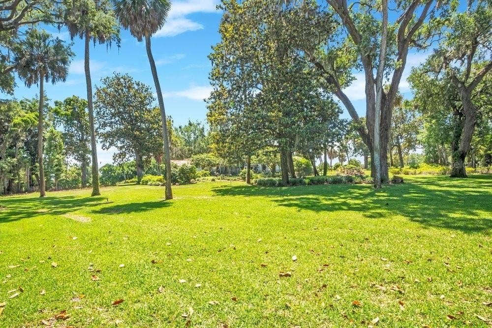 For Sale: $3,999,000 (5 beds, 4 baths, 5170 Square Feet)