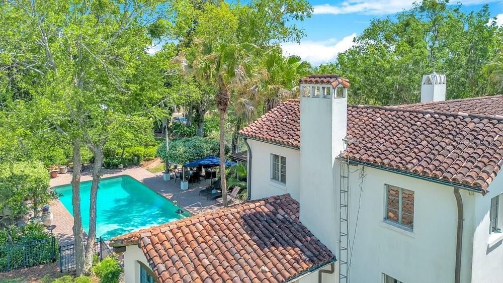 For Sale: $3,999,000 (5 beds, 4 baths, 5170 Square Feet)