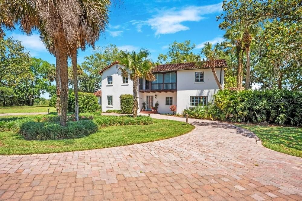 For Sale: $3,999,000 (5 beds, 4 baths, 5170 Square Feet)