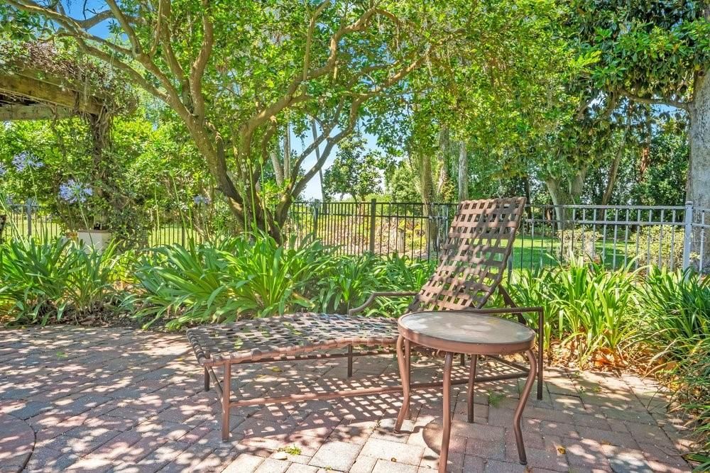For Sale: $3,999,000 (5 beds, 4 baths, 5170 Square Feet)
