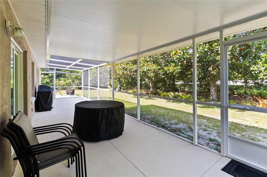 For Sale: $375,000 (3 beds, 2 baths, 1892 Square Feet)