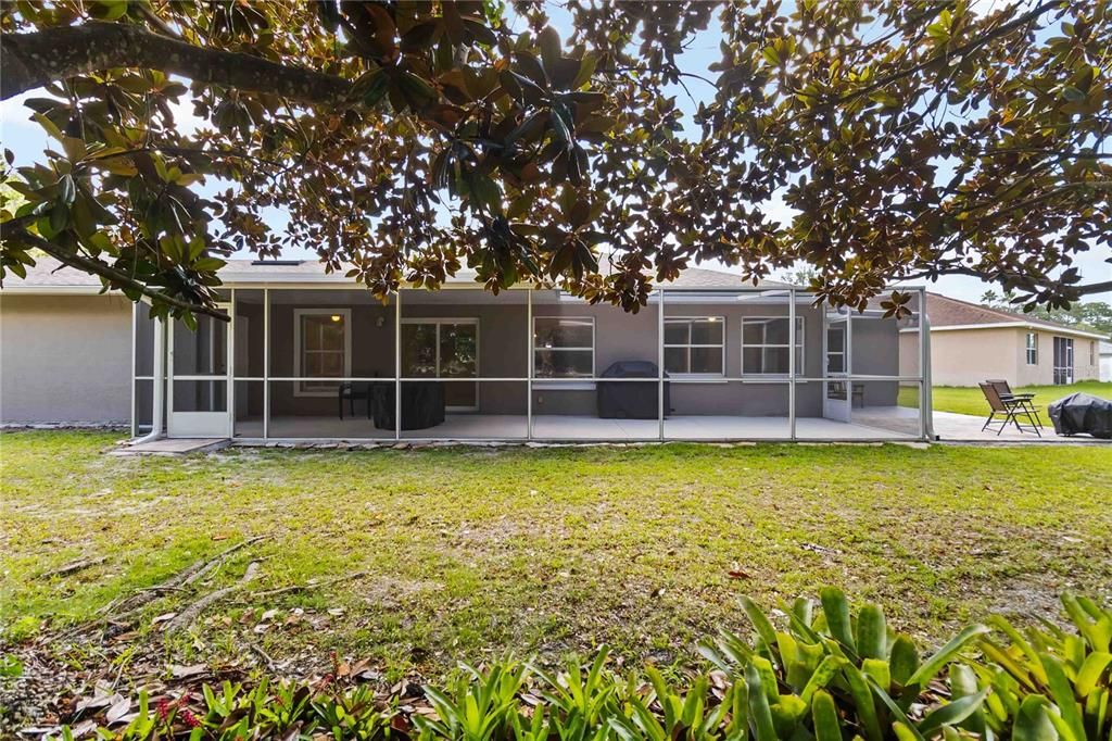 For Sale: $375,000 (3 beds, 2 baths, 1892 Square Feet)