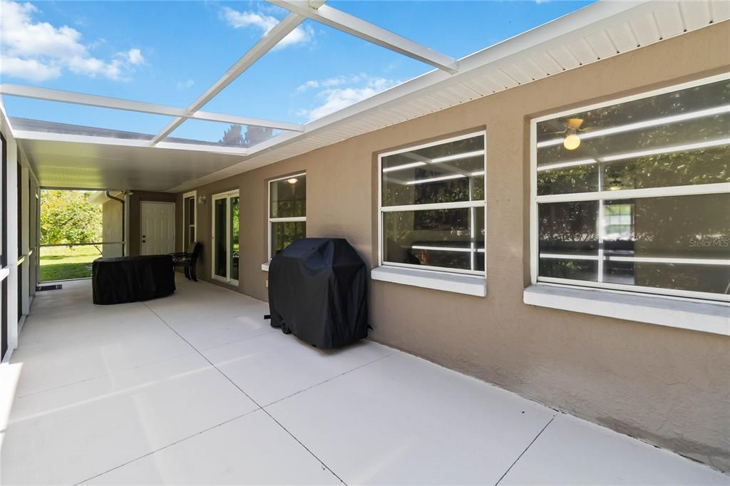 For Sale: $375,000 (3 beds, 2 baths, 1892 Square Feet)
