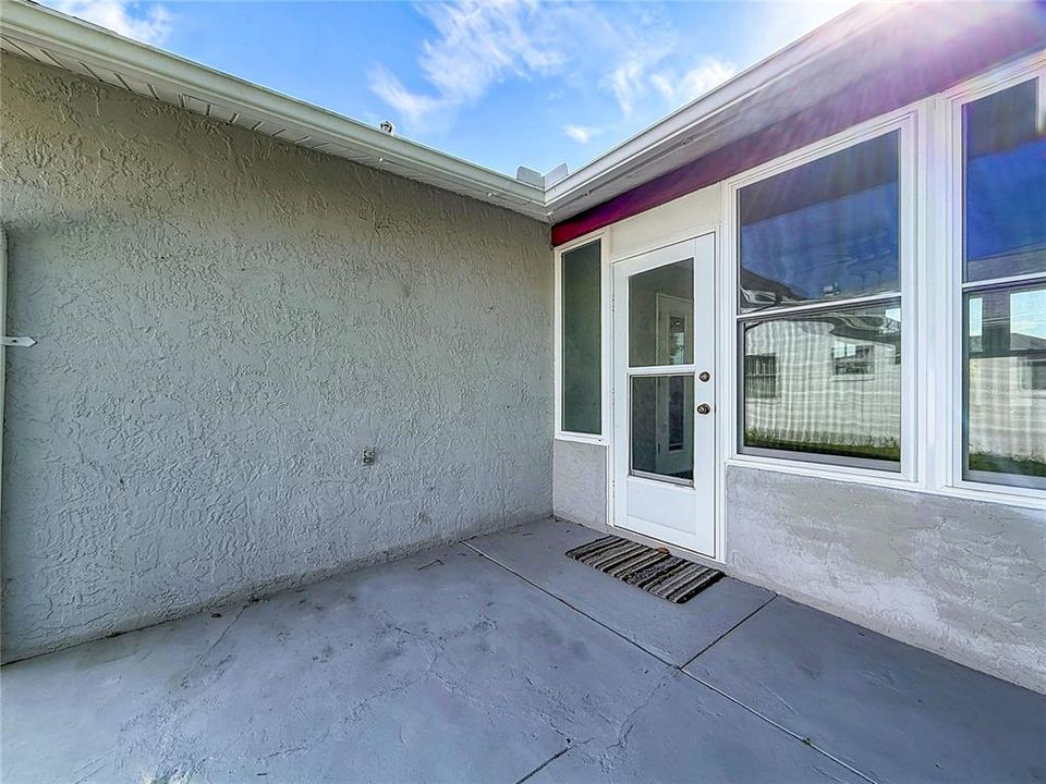 For Sale: $250,000 (2 beds, 2 baths, 1278 Square Feet)
