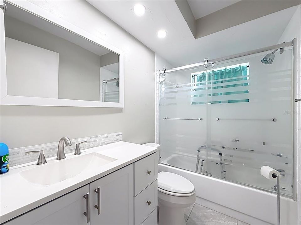 For Sale: $250,000 (2 beds, 2 baths, 1278 Square Feet)