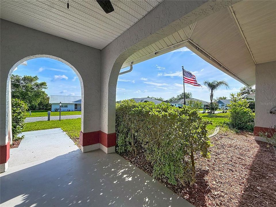 For Sale: $250,000 (2 beds, 2 baths, 1278 Square Feet)