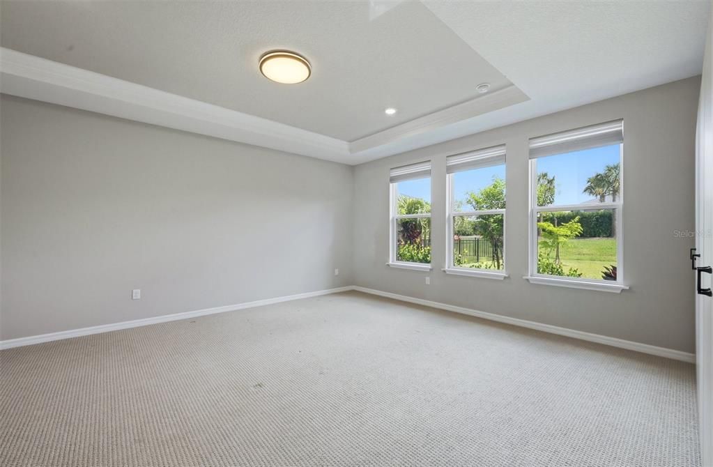 En Venta: $1,100,000 (5 camas, 4 baños, 3519 Pies cuadrados)