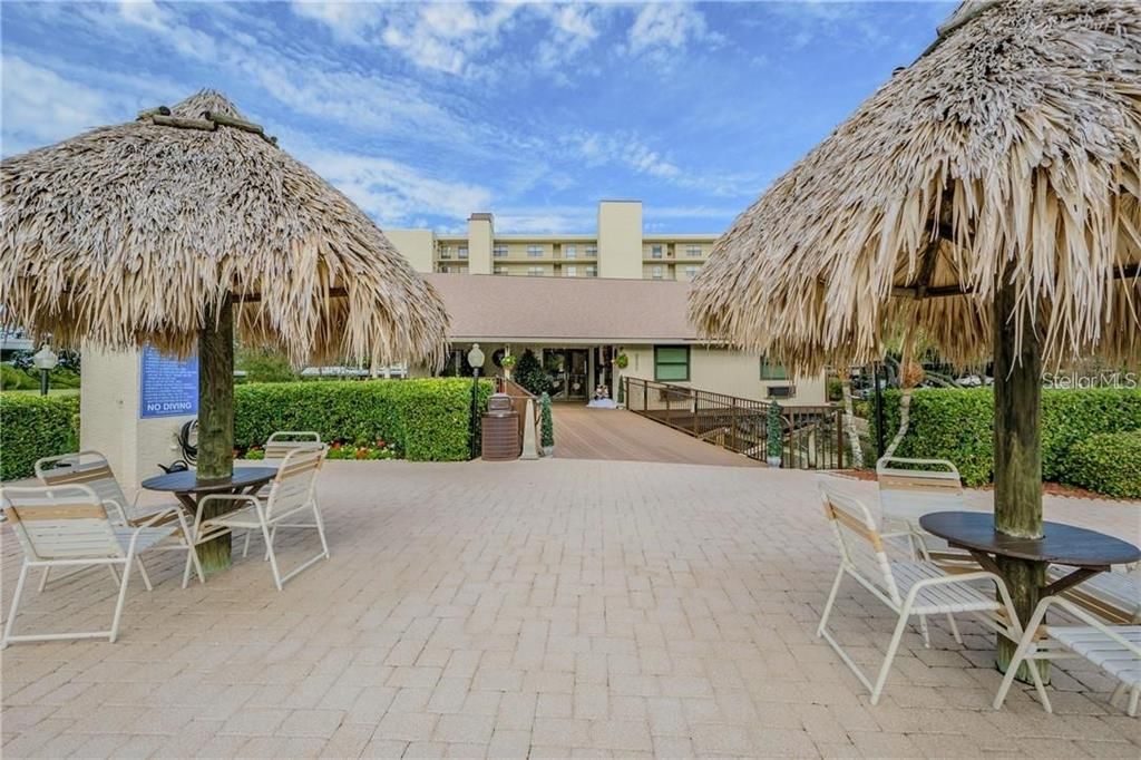 В аренду: $1,495 (1 спален, 1 ванн, 920 Квадратных фут)
