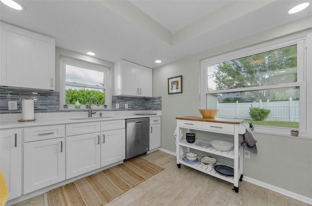 For Rent: $3,200 (2 beds, 2 baths, 1379 Square Feet)