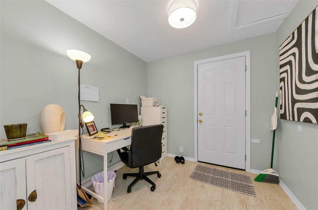 For Rent: $3,200 (2 beds, 2 baths, 1379 Square Feet)