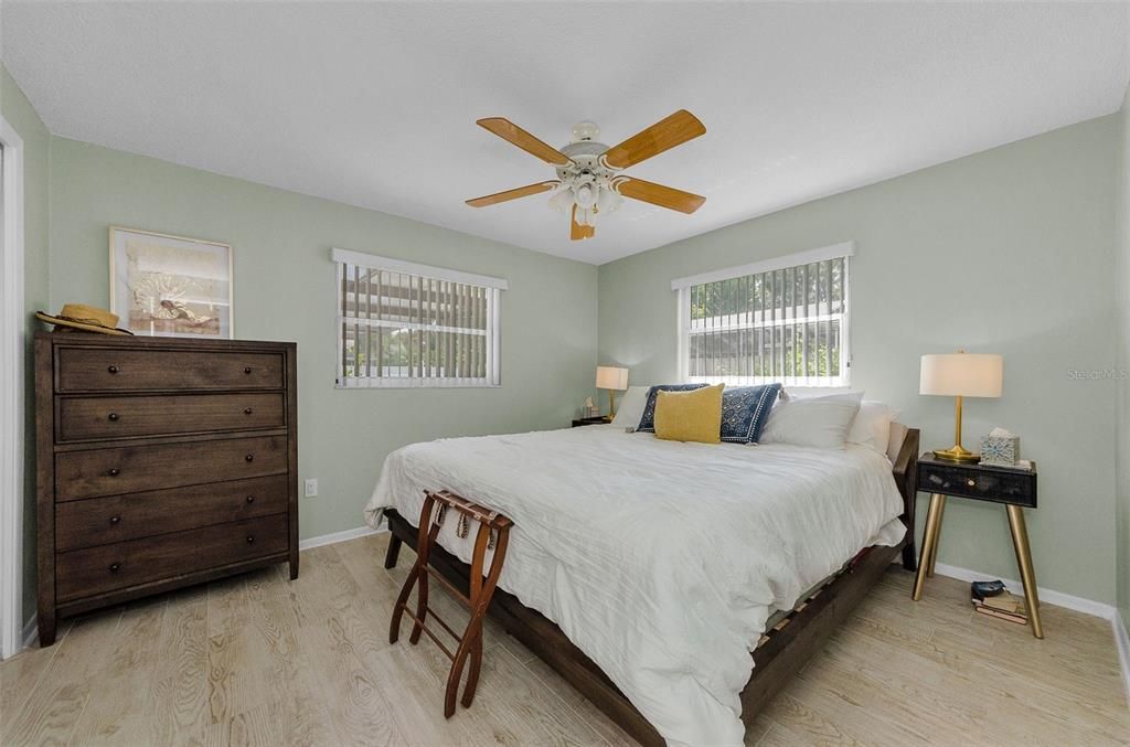 For Rent: $3,200 (2 beds, 2 baths, 1379 Square Feet)