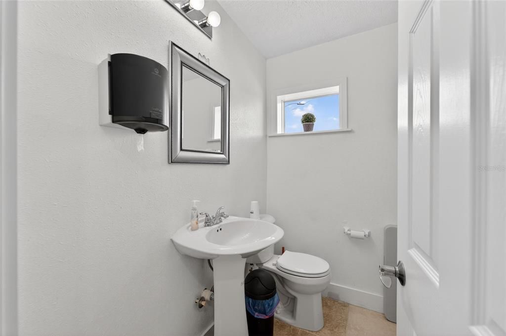 En Venta: $479,000 (0 camas, 0 baños, 1310 Pies cuadrados)