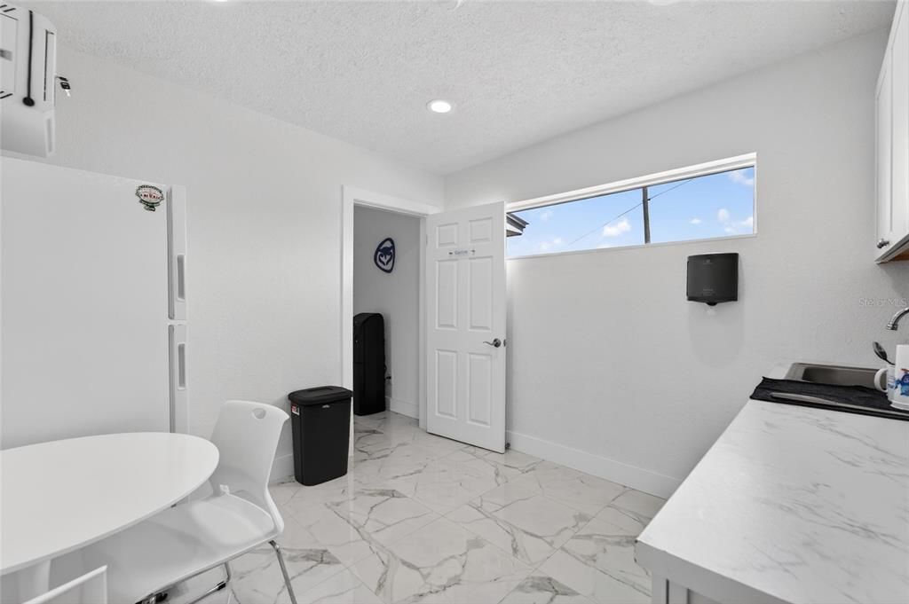 En Venta: $479,000 (0 camas, 0 baños, 1310 Pies cuadrados)
