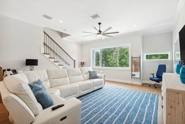 For Rent: $6,500 (3 beds, 3 baths, 2433 Square Feet)