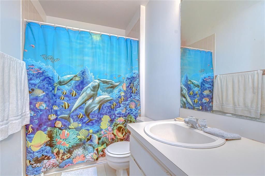 For Sale: $139,900 (2 beds, 2 baths, 943 Square Feet)