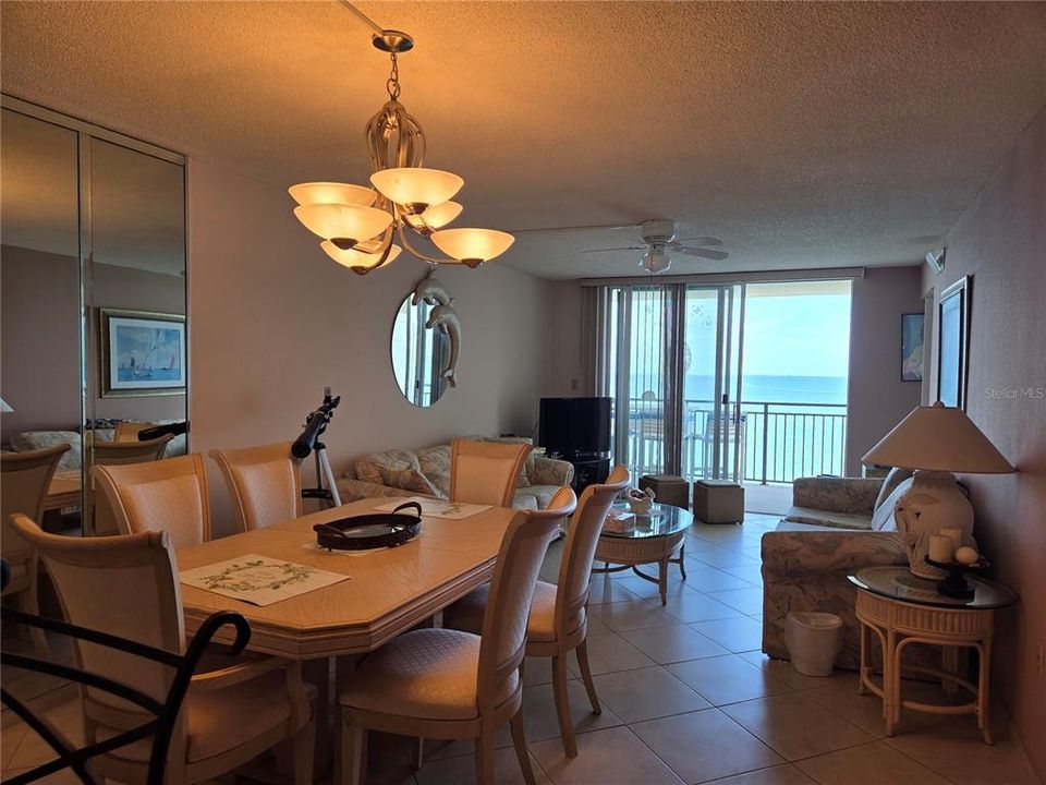 For Rent: $2,550 (2 beds, 2 baths, 975 Square Feet)