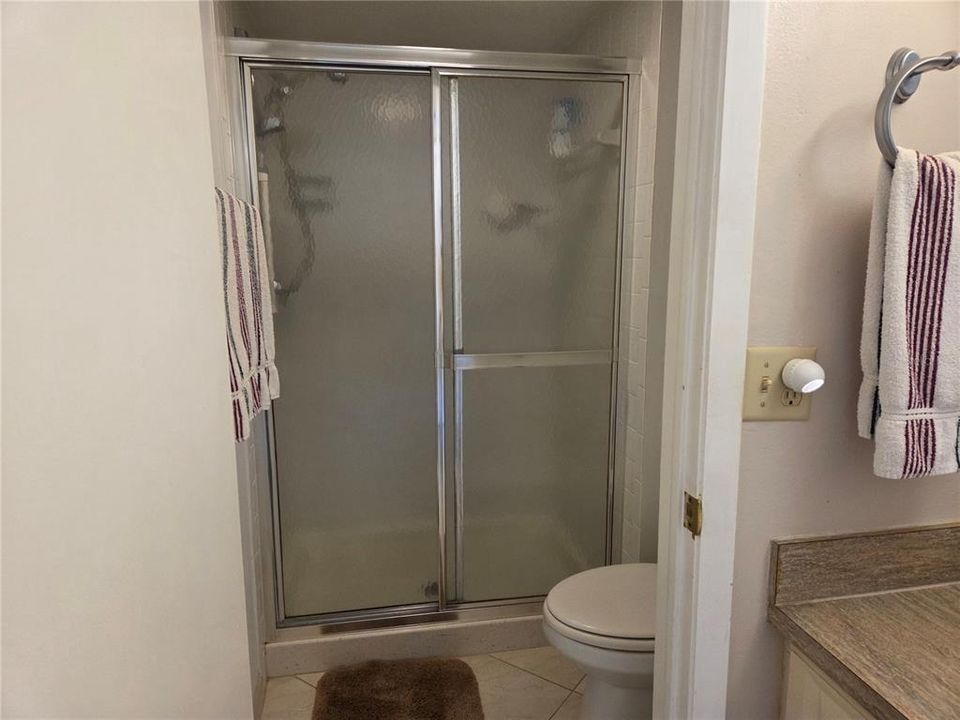 For Rent: $2,550 (2 beds, 2 baths, 975 Square Feet)