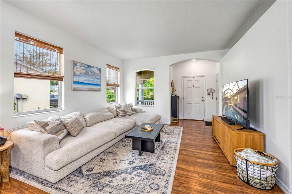 For Sale: $485,000 (3 beds, 2 baths, 1738 Square Feet)