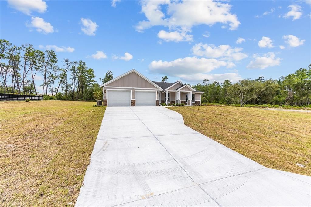 For Sale: $372,900 (4 beds, 2 baths, 1744 Square Feet)
