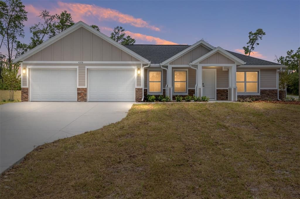 For Sale: $372,900 (4 beds, 2 baths, 1744 Square Feet)