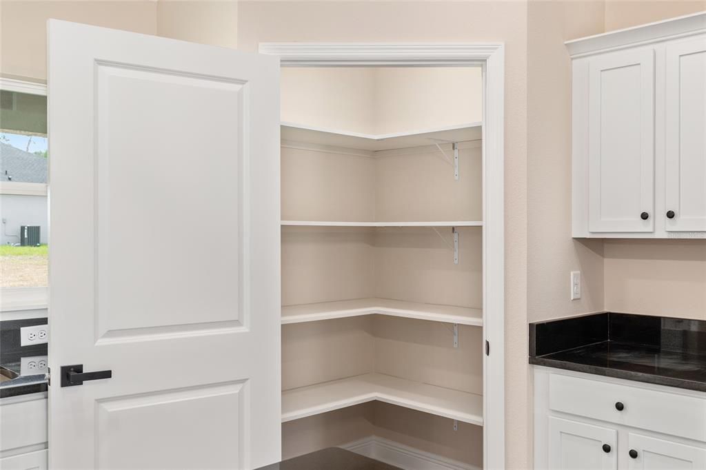 For Sale: $372,900 (4 beds, 2 baths, 1744 Square Feet)