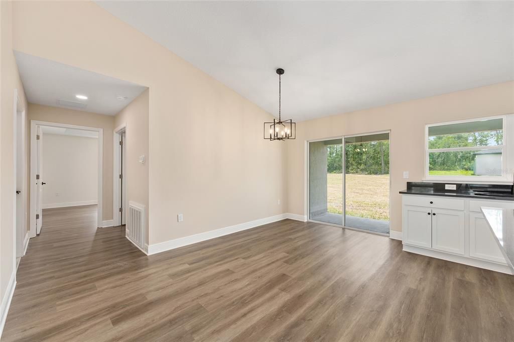 For Sale: $372,900 (4 beds, 2 baths, 1744 Square Feet)