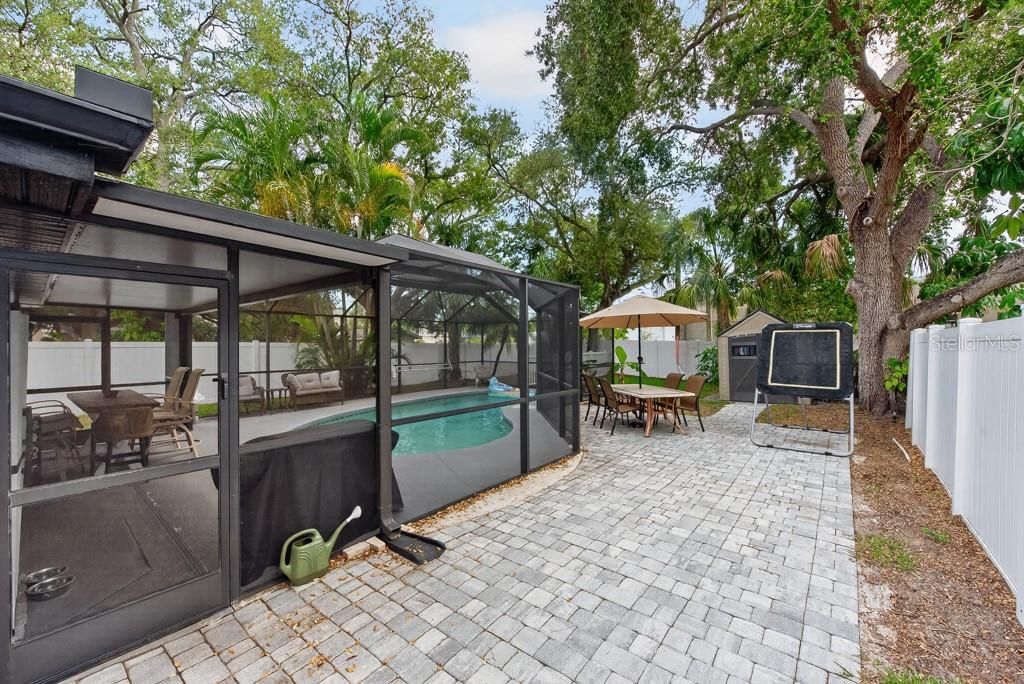En Venta: $760,000 (3 camas, 2 baños, 1379 Pies cuadrados)