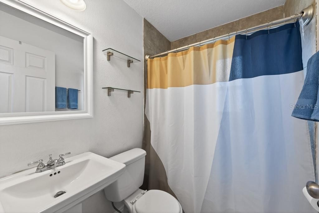En Venta: $760,000 (3 camas, 2 baños, 1379 Pies cuadrados)