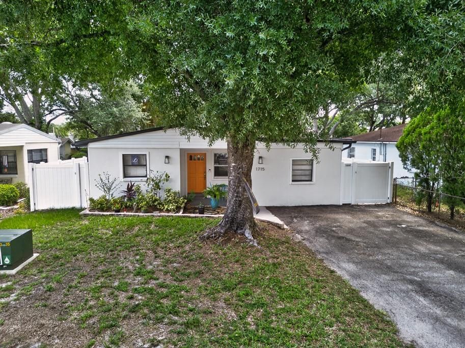 En Venta: $760,000 (3 camas, 2 baños, 1379 Pies cuadrados)