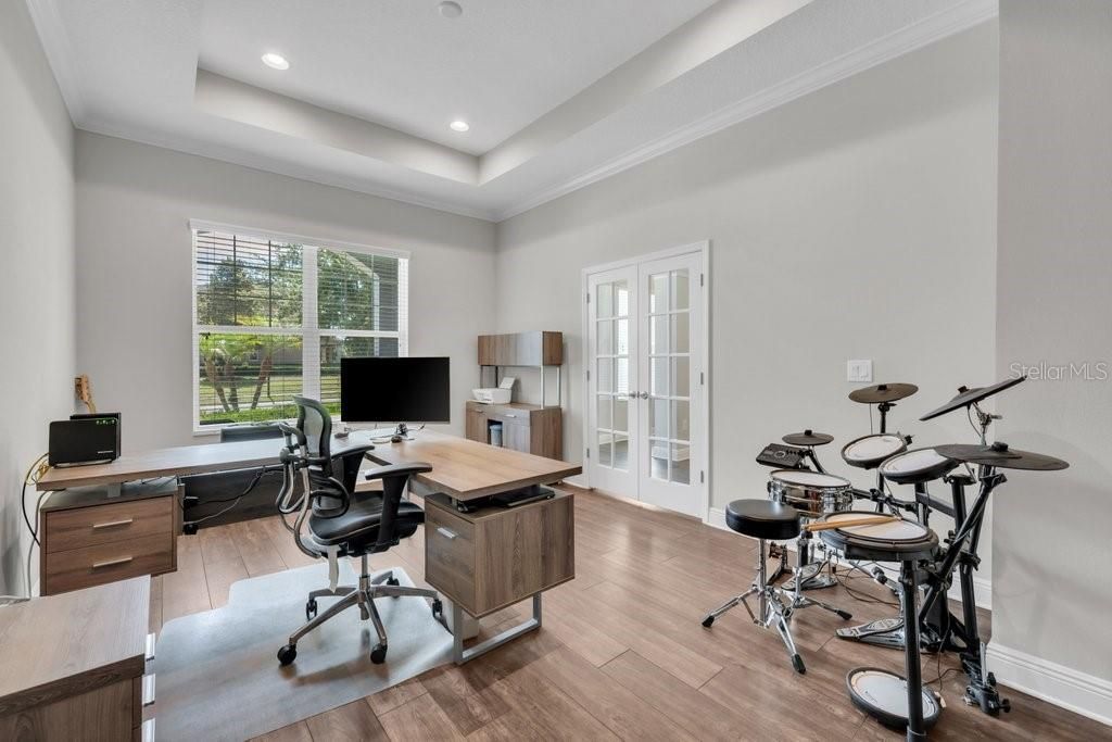 For Sale: $698,000 (4 beds, 3 baths, 3479 Square Feet)