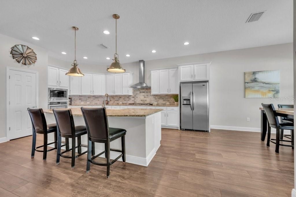 For Sale: $698,000 (4 beds, 3 baths, 3479 Square Feet)
