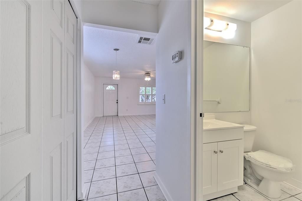 For Sale: $107,000 (1 beds, 1 baths, 820 Square Feet)